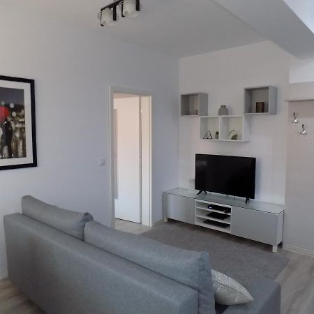 Rivera Apartments-Palasmall Яш Екстериор снимка
