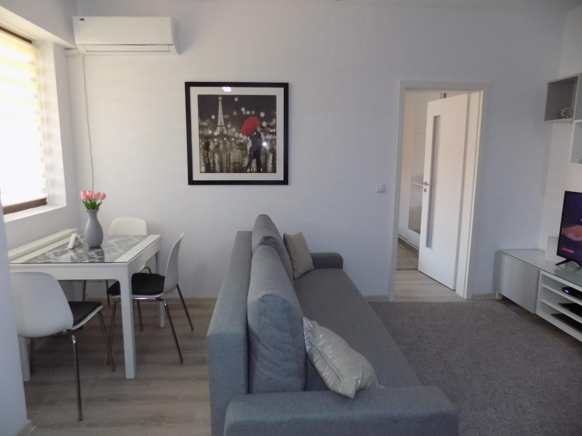 Rivera Apartments-Palasmall Яш Екстериор снимка