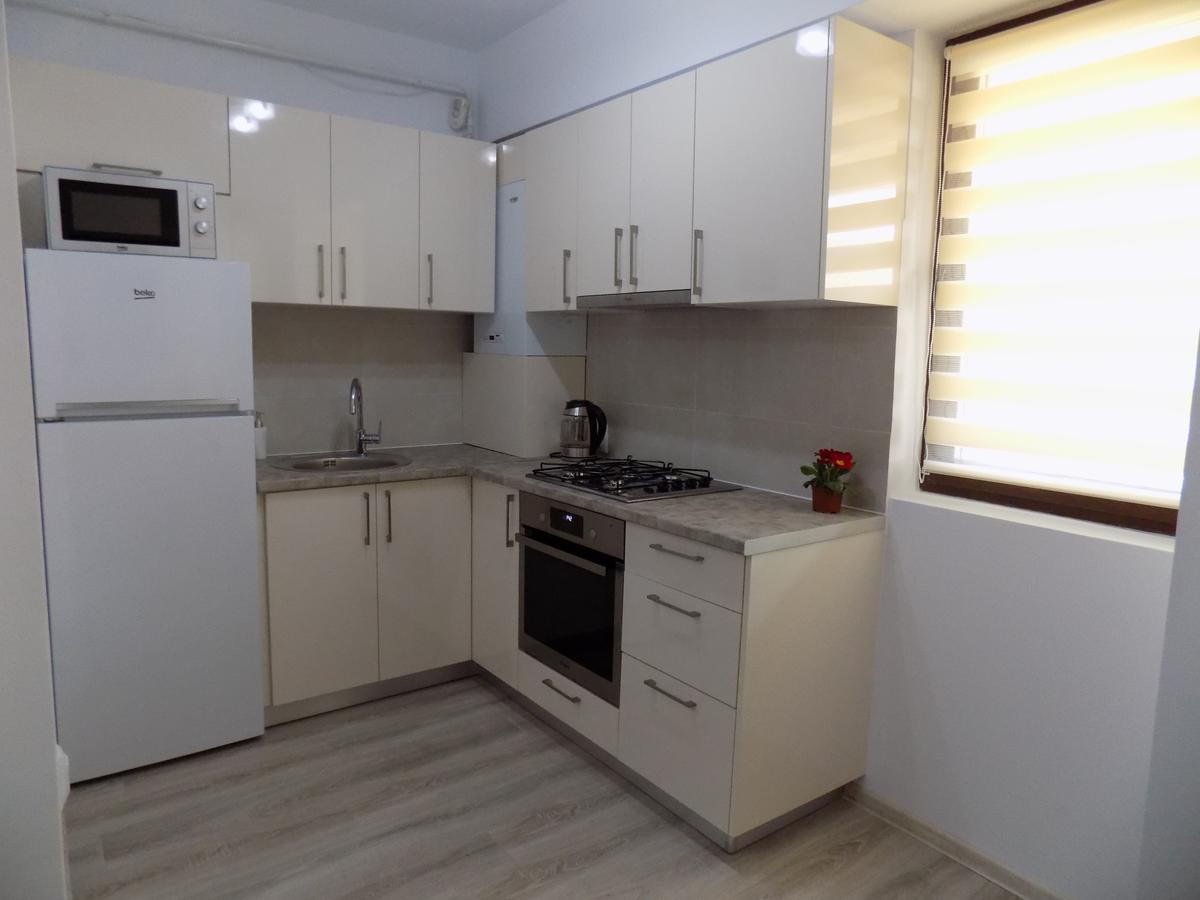 Rivera Apartments-Palasmall Яш Екстериор снимка
