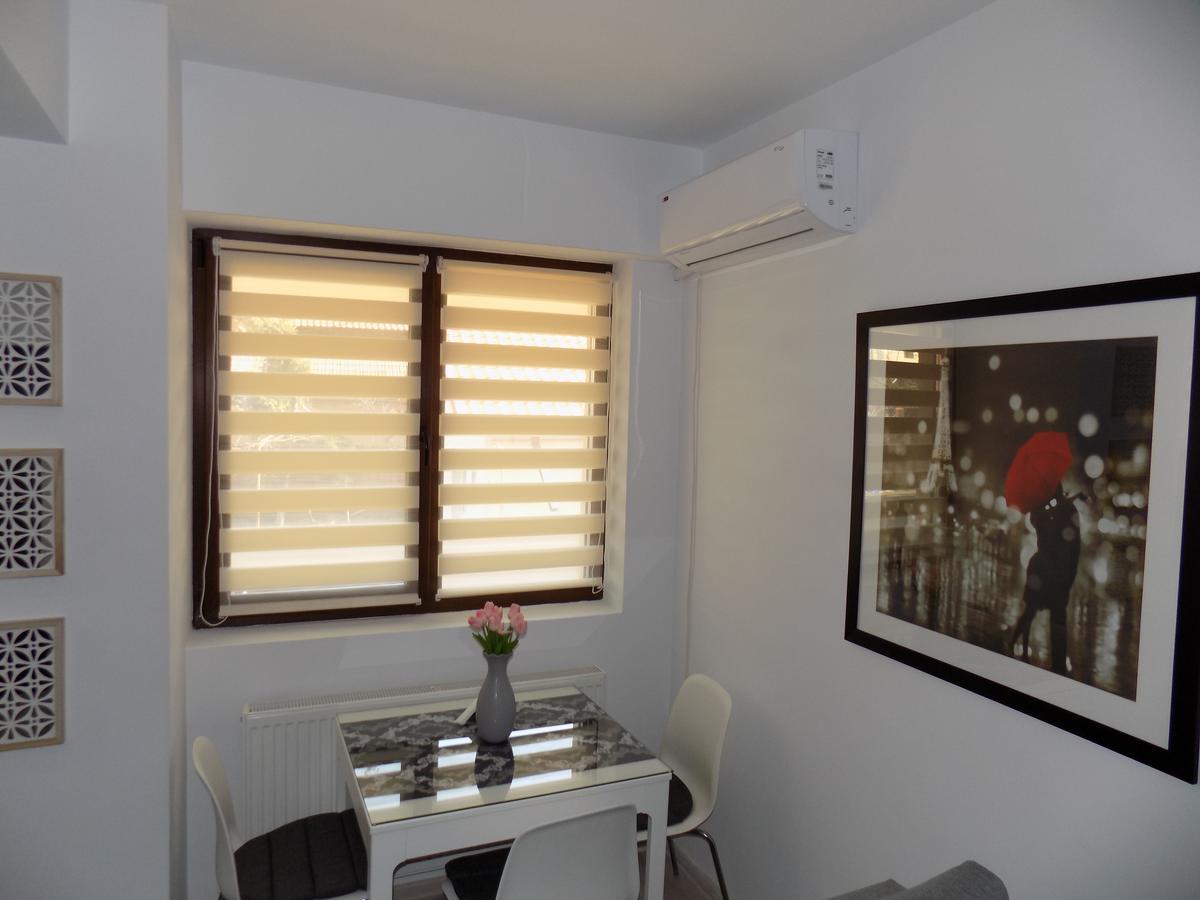 Rivera Apartments-Palasmall Яш Екстериор снимка