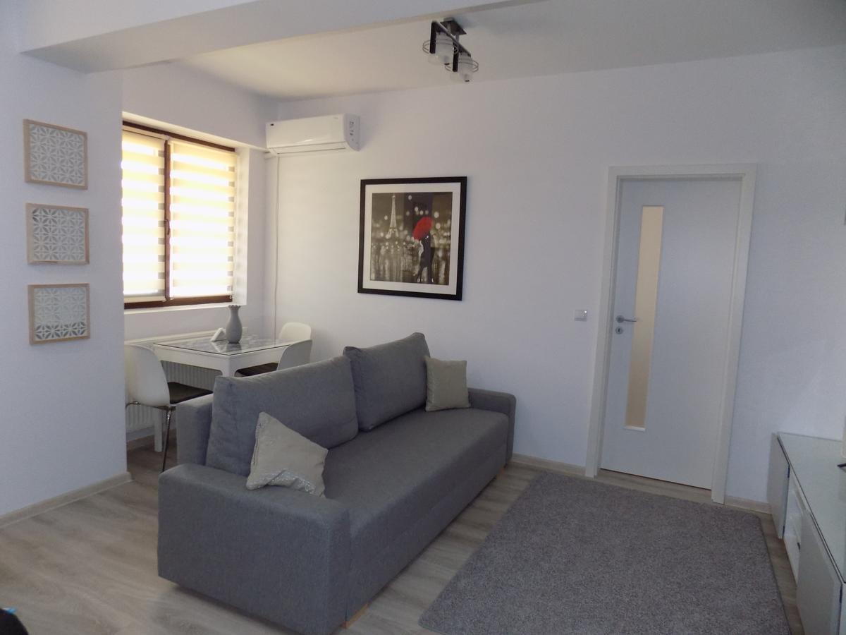 Rivera Apartments-Palasmall Яш Екстериор снимка